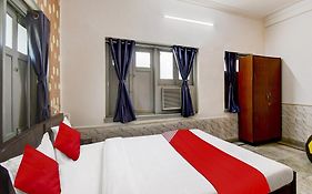 Super Oyo Hotel O Fantasy Stay Vibe